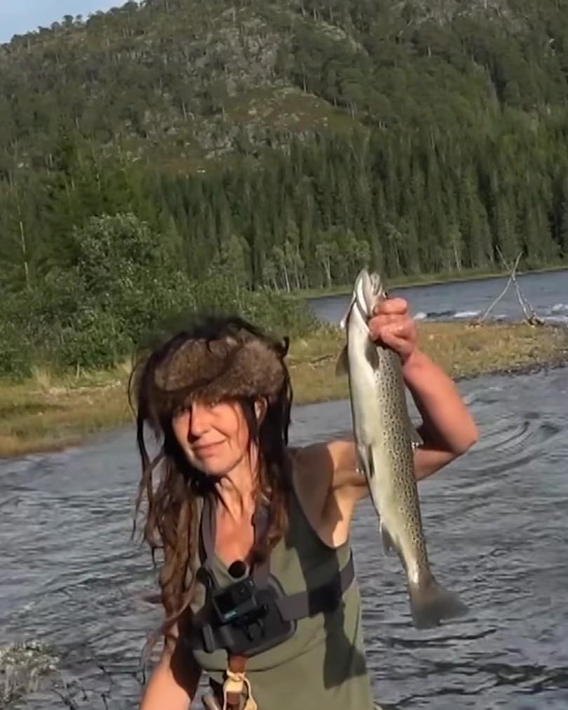 ALONE met de Vis - Daan alone met de vis 2 - ALONE met de Vis